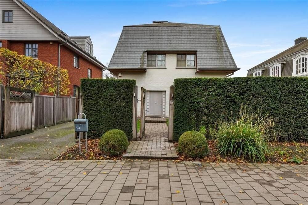 Villa te  koop in Wilrijk 2610 1385000.00€ 5 slaapkamers 365.00m² - Zoekertje 172923