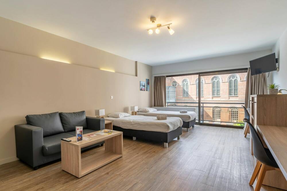 Appartement te  huur in Mechelen 2800 1688.00€ 1 slaapkamers m² - Zoekertje 85687