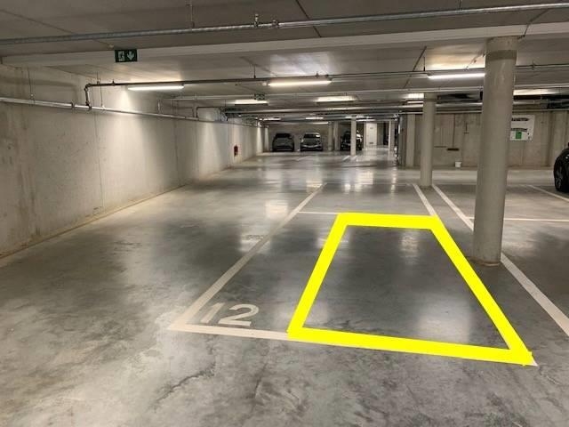 Parking & garage te  koop in Schelle 2627 7500.00€  slaapkamers m² - Zoekertje 10178