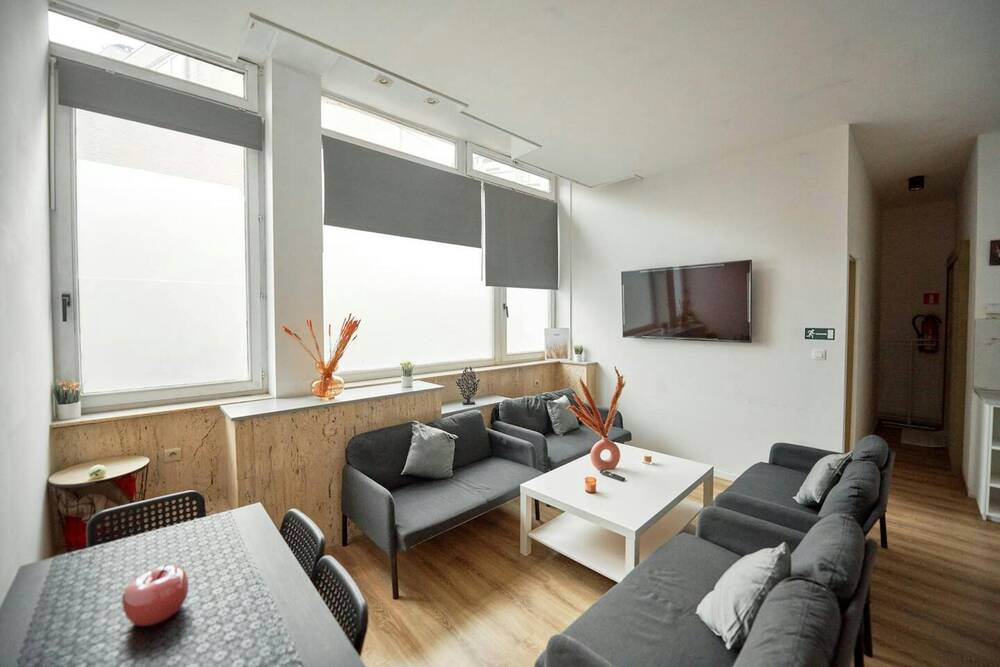 Appartement te  huur in Borgerhout 2140 2500.00€ 2 slaapkamers 100.00m² - Zoekertje 85855
