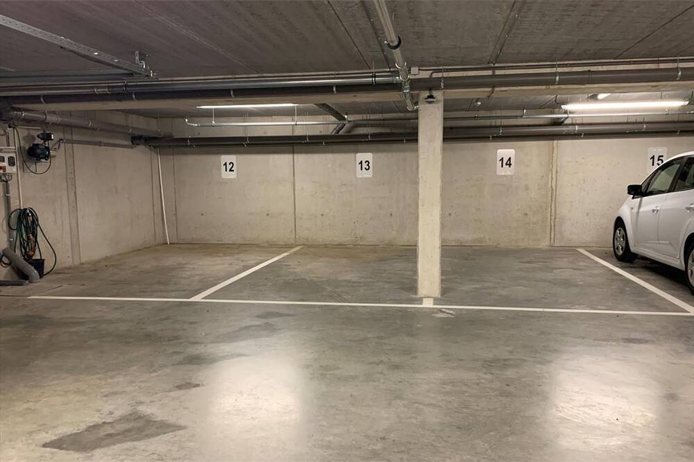 Parking & garage te  huur in Putte 2580 65.00€  slaapkamers m² - Zoekertje 9314