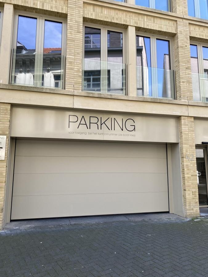 Parking & garage te  koop in Antwerpen 2000 35000.00€  slaapkamers m² - Zoekertje 10721