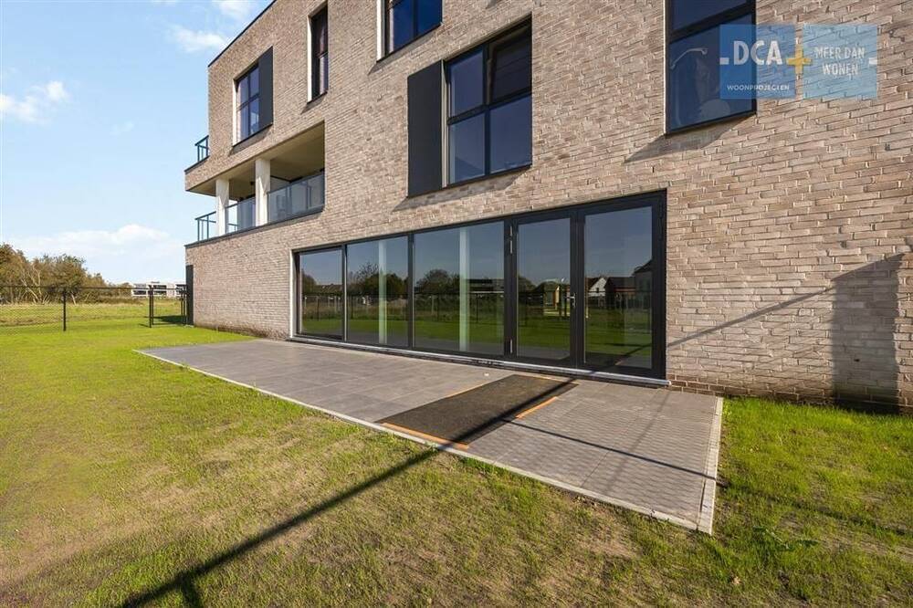 Handelszaak te  koop in Zoersel 2980 299500.00€  slaapkamers m² - Zoekertje 12048