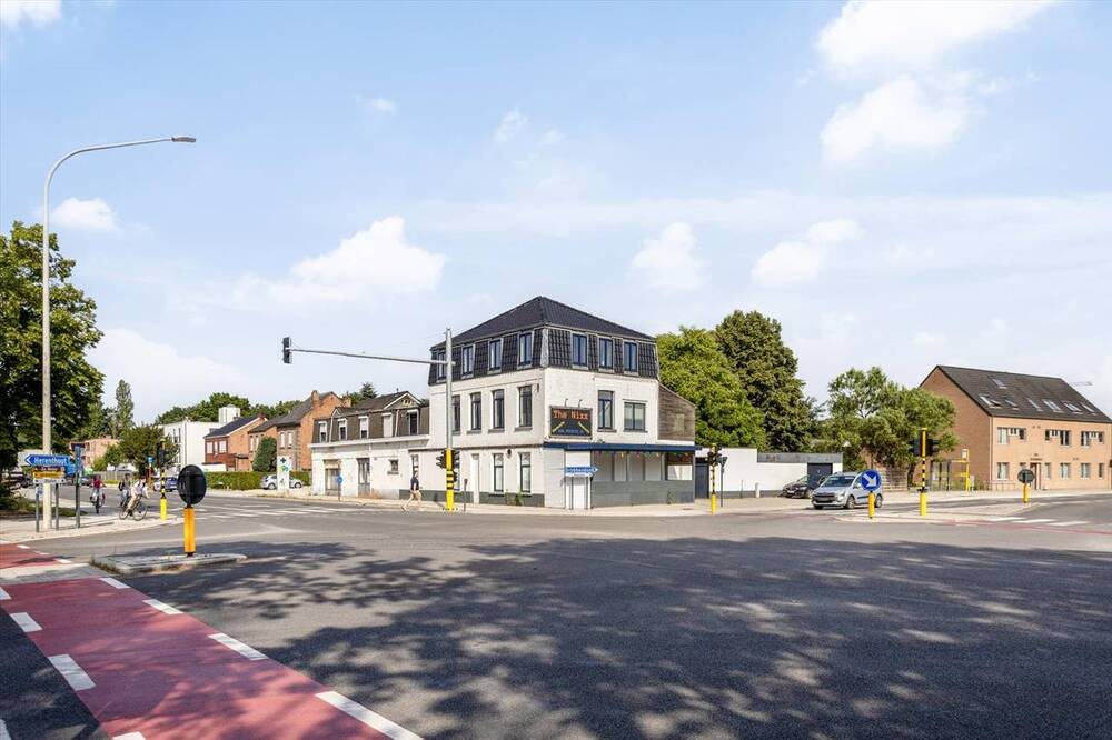 Handelszaak te  in Grobbendonk 2280 2500.00€  slaapkamers 612.00m² - Zoekertje 14926