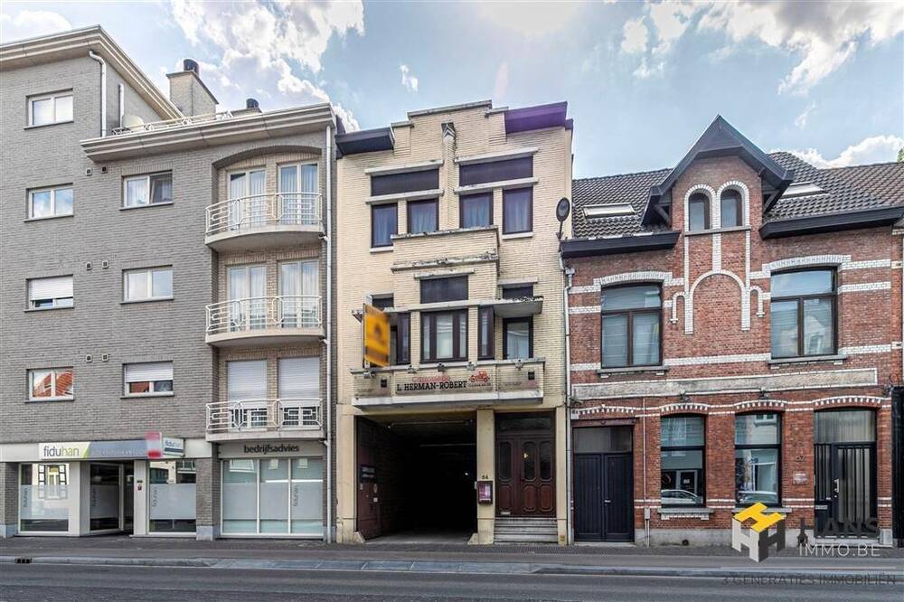 Handelszaak te  koop in Kapellen 2950 600000.00€ 2 slaapkamers 2500.00m² - Zoekertje 18342