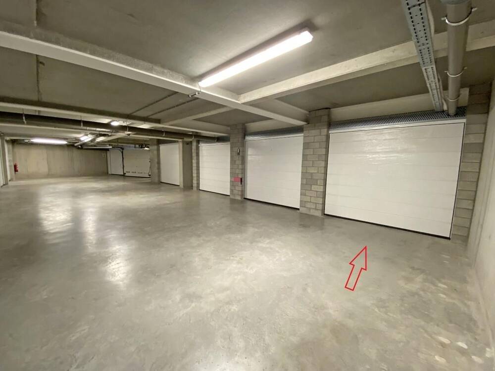 Parking & garage te  koop in Geel 2440 25000.00€  slaapkamers m² - Zoekertje 20050