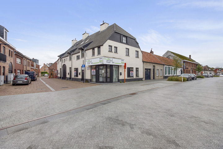 Commerciële ruimte te  koop in Retie 2470 144000.00€  slaapkamers 50.00m² - Zoekertje 276905