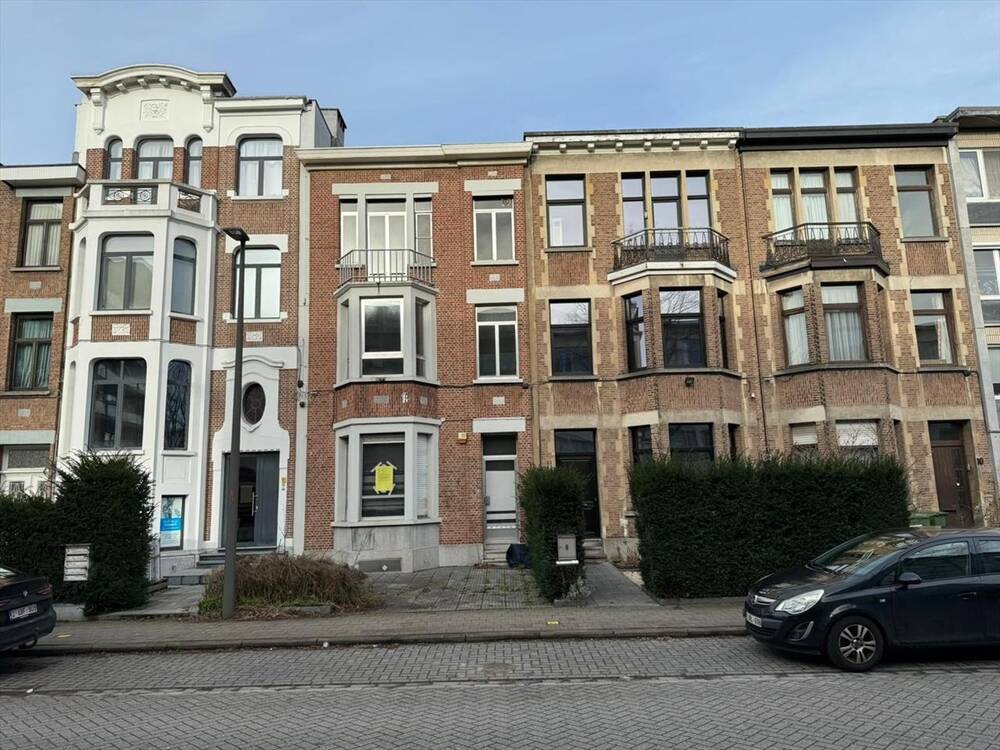 Huis te  koop in Berchem 2600 649000.00€ 4 slaapkamers m² - Zoekertje 29617