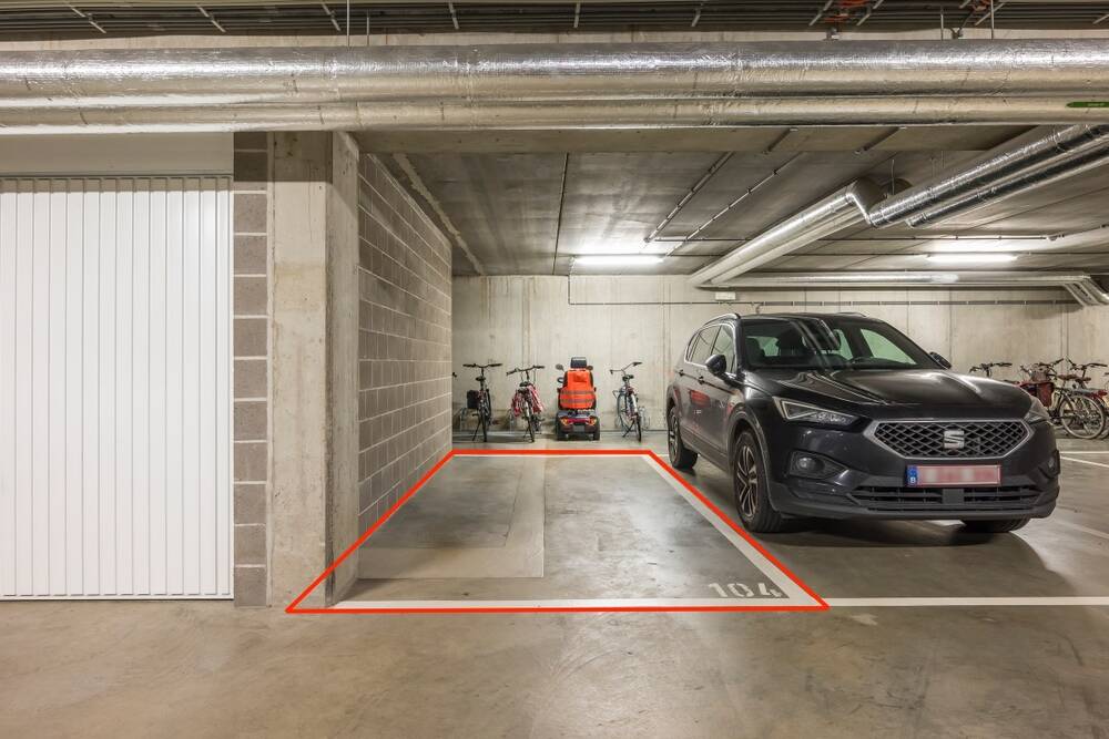 Parking & garage te  koop in Antwerpen 2050 25000.00€ 0 slaapkamers 12.00m² - Zoekertje 37027