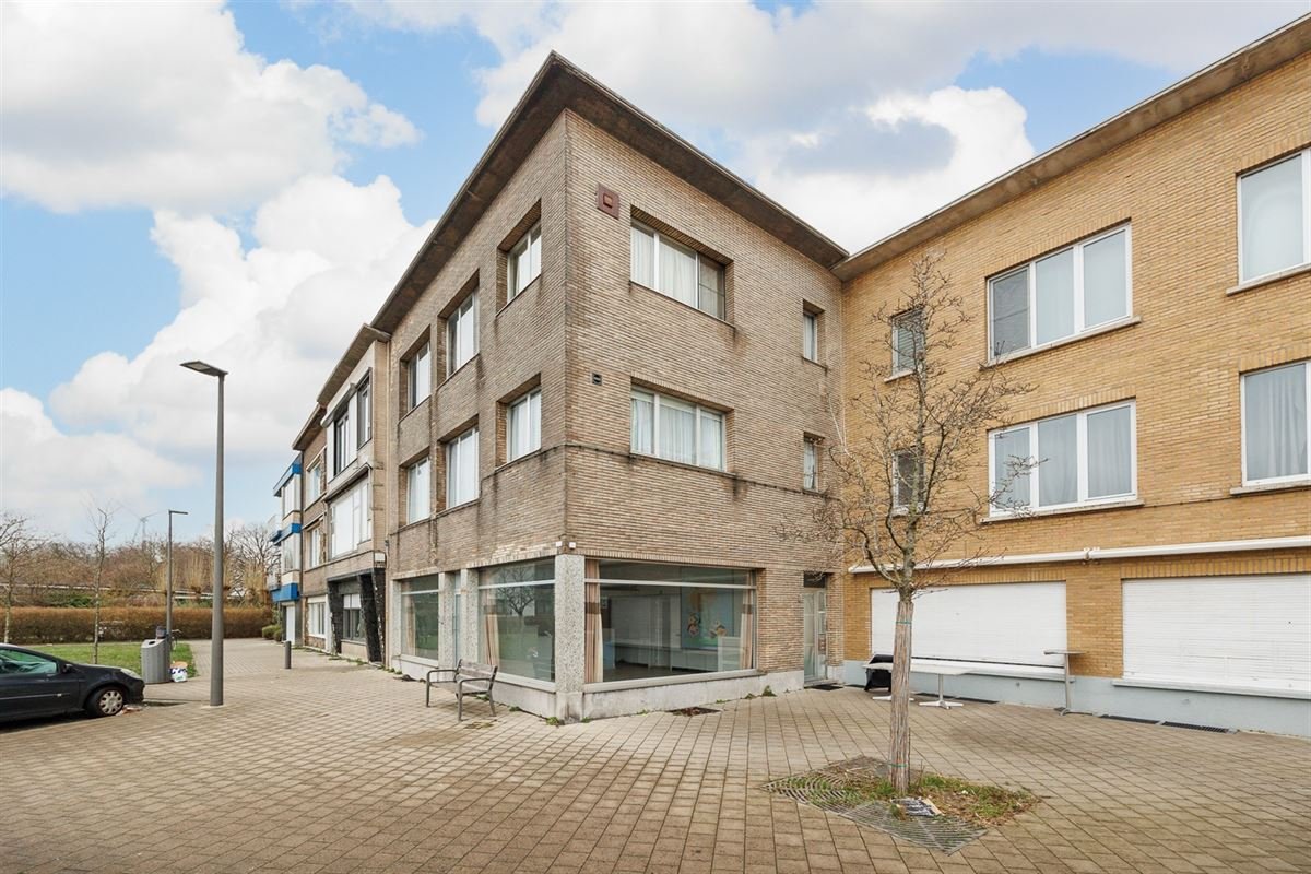 Commerciële ruimte te  koop in Antwerpen 2030 625000.00€ 8 slaapkamers 374.00m² - Zoekertje 89916