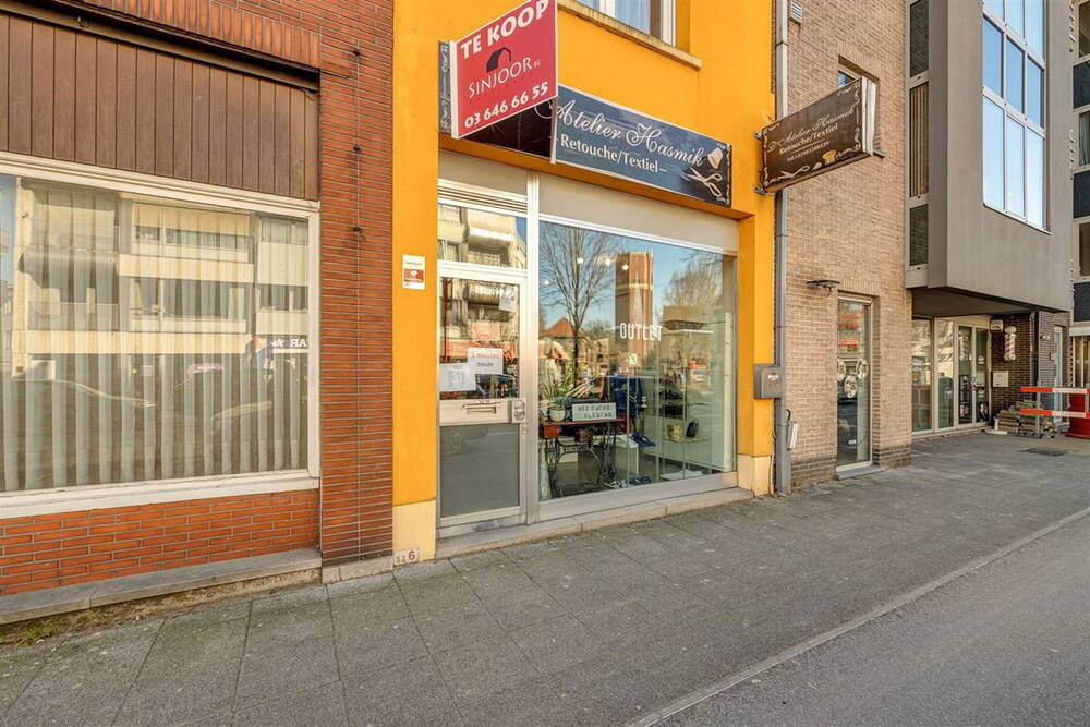 Commerciële ruimte te  koop in Brasschaat 2930 299900.00€ 1 slaapkamers 254.00m² - Zoekertje 277984