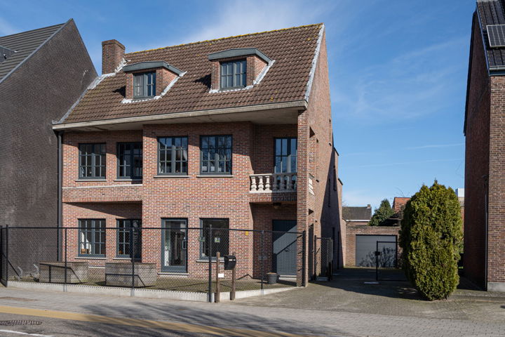 Huis te  koop in Wuustwezel 2990 530000.00€ 3 slaapkamers 300.00m² - Zoekertje 278173