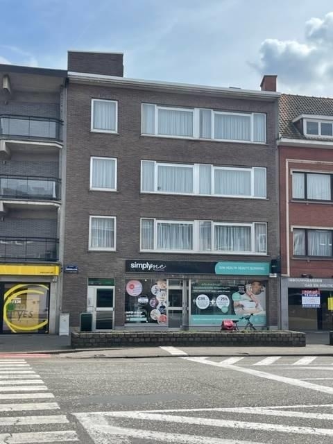 Handelszaak te  huur in Schoten 2900 1950.00€  slaapkamers 155.00m² - Zoekertje 49991