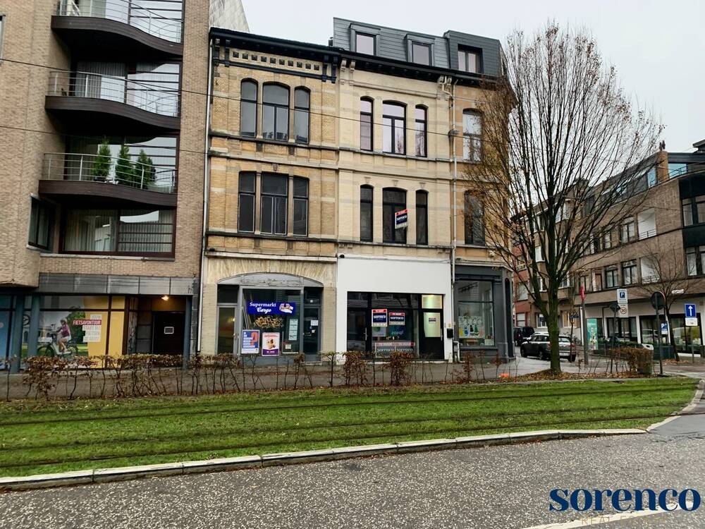 Huis te  koop in Berchem 2600 385000.00€ 2 slaapkamers 120.00m² - Zoekertje 52208