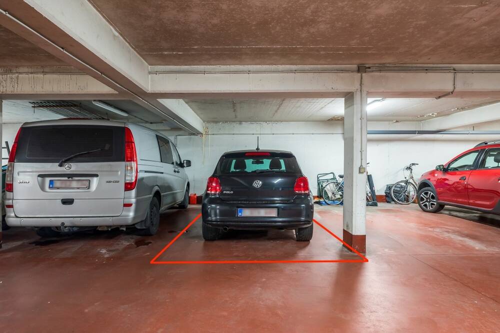 Parking & garage te  koop in Antwerpen 2050 18000.00€ 0 slaapkamers 12.00m² - Zoekertje 53549