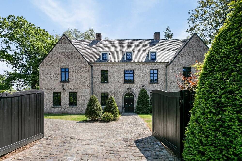 Huis te  koop in Schilde 2970 1875000.00€ 4 slaapkamers 670.00m² - Zoekertje 52886