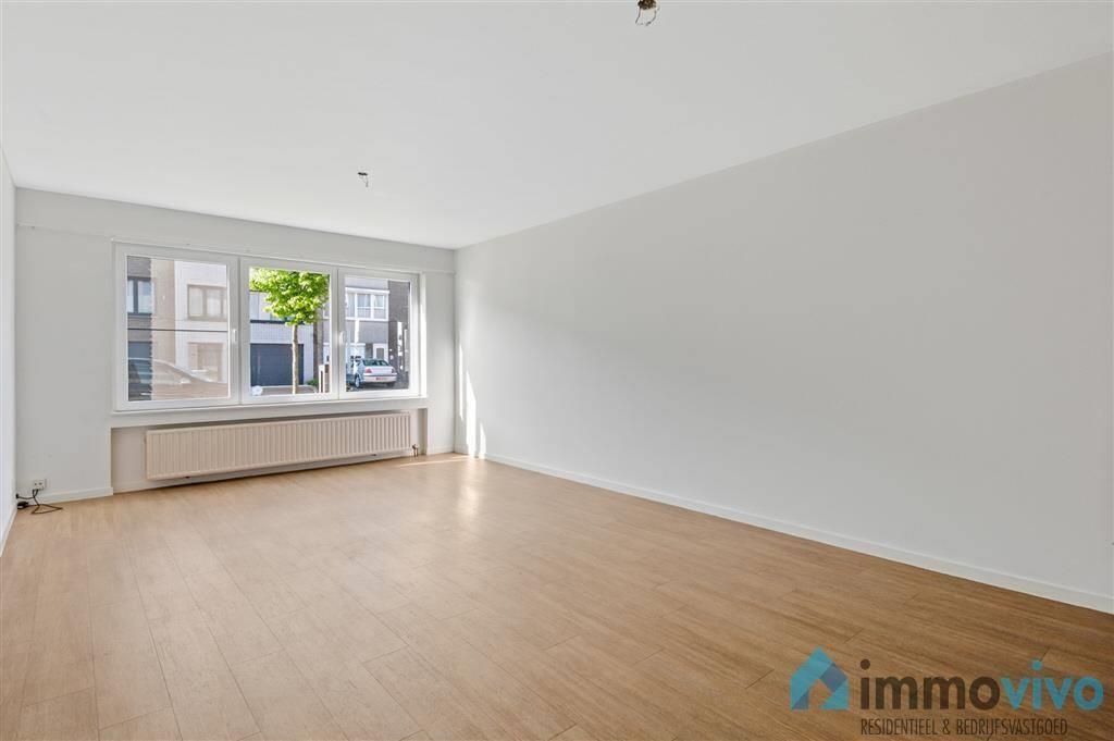 Benedenverdieping te  koop in Merksem 2170 229000.00€ 1 slaapkamers 71.00m² - Zoekertje 56727