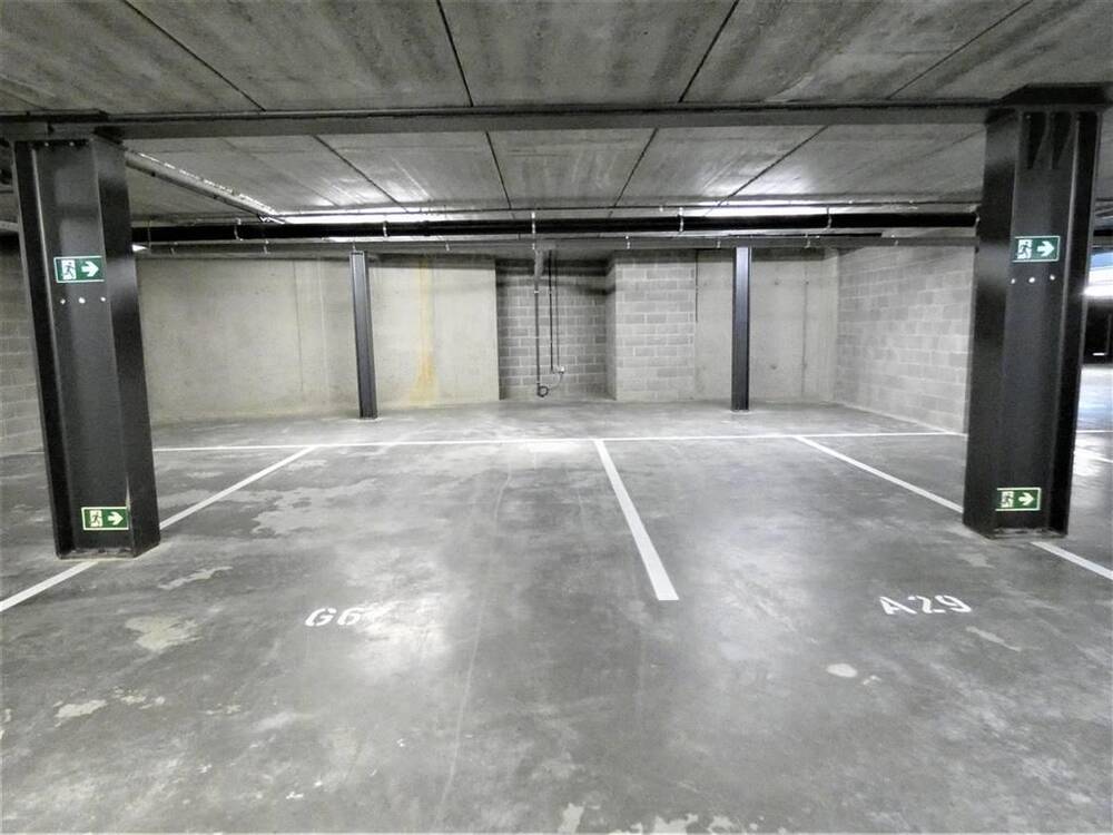Parking & garage te  huur in Herentals 2200 90.00€  slaapkamers m² - Zoekertje 64131