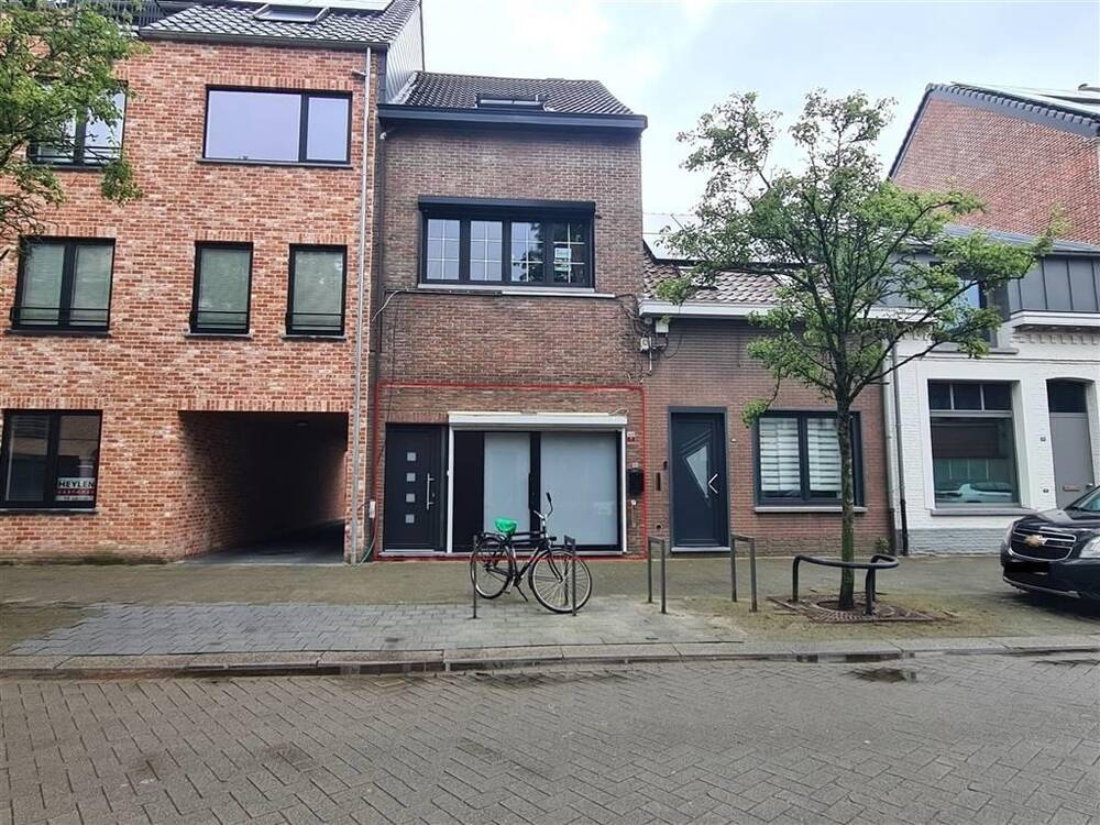 Handelszaak te  huur in Turnhout 2300 1200.00€  slaapkamers 67.00m² - Zoekertje 73595