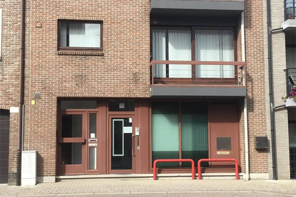 Handelszaak te  huur in Beerzel 2580 750.00€  slaapkamers m² - Zoekertje 75234