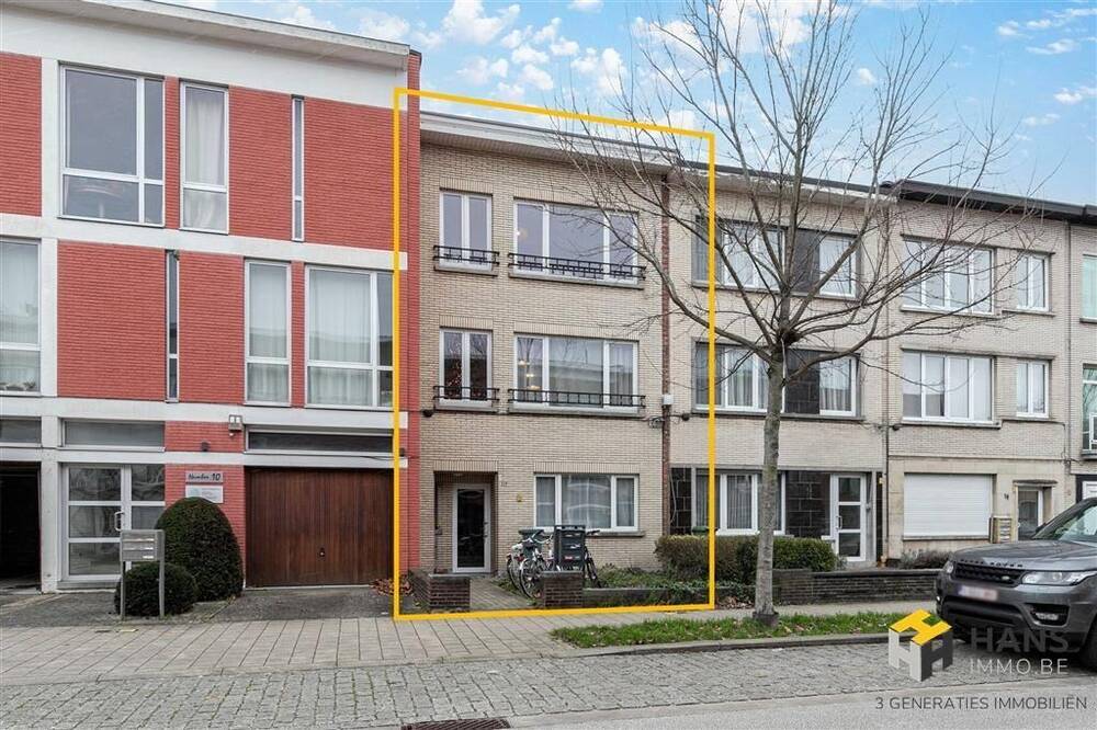 Huis te  koop in Berchem 2600 799000.00€ 6 slaapkamers 260.00m² - Zoekertje 77329