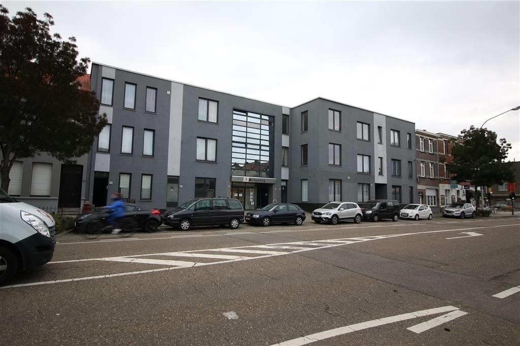 Handelszaak te  huur in Deurne 2100 2950.00€  slaapkamers 375.45m² - Zoekertje 81068