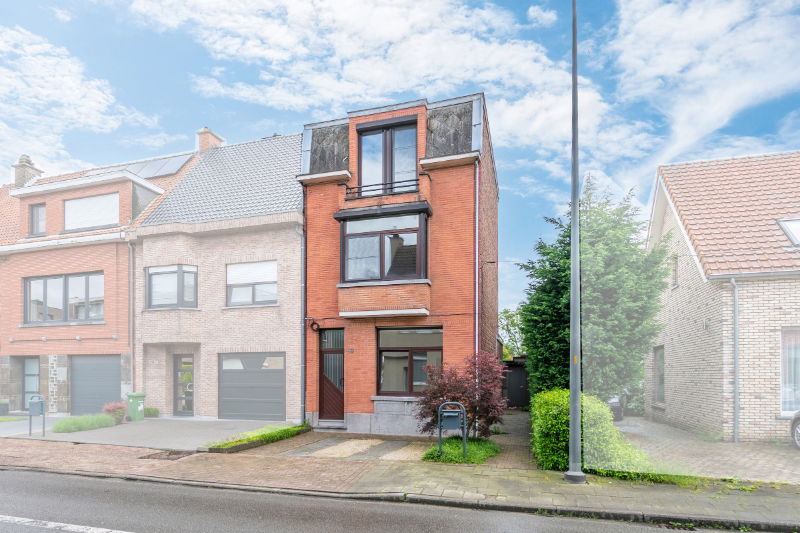 Huis te  koop in Zwijndrecht 2070 390000.00€ 4 slaapkamers 182.00m² - Zoekertje 280464