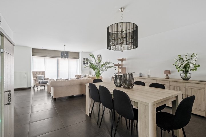 Appartement te  koop in Zwijndrecht 2070 299000.00€ 3 slaapkamers 98.00m² - Zoekertje 126380