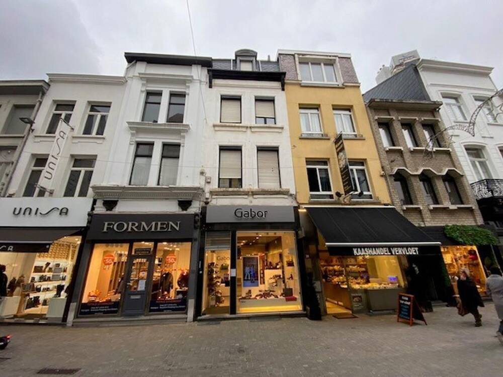 Handelszaak te  huur in Antwerpen 2000 3000.00€  slaapkamers m² - Zoekertje 130811