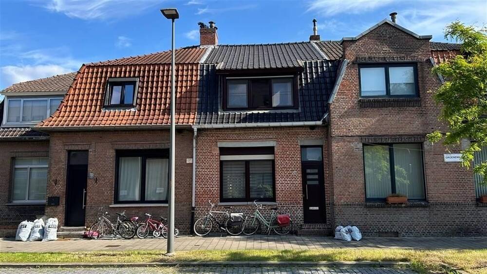 Huis te  koop in Berchem 2600 274000.00€ 2 slaapkamers 107.00m² - Zoekertje 133834
