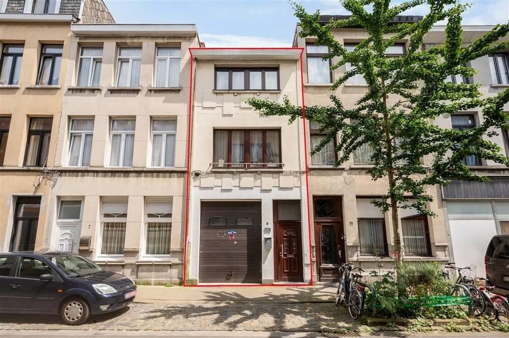 Huis te  koop in Antwerpen 2060 315000.00€ 4 slaapkamers 235.00m² - Zoekertje 139994