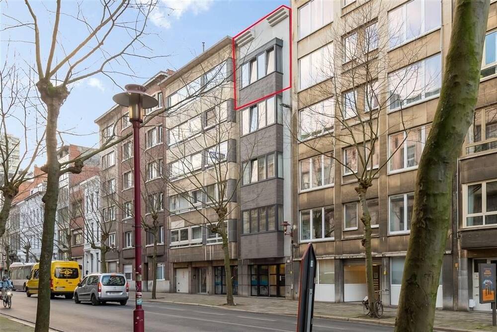 Appartement te  koop in Antwerpen 2060 375000.00€ 1 slaapkamers 107.00m² - Zoekertje 139718