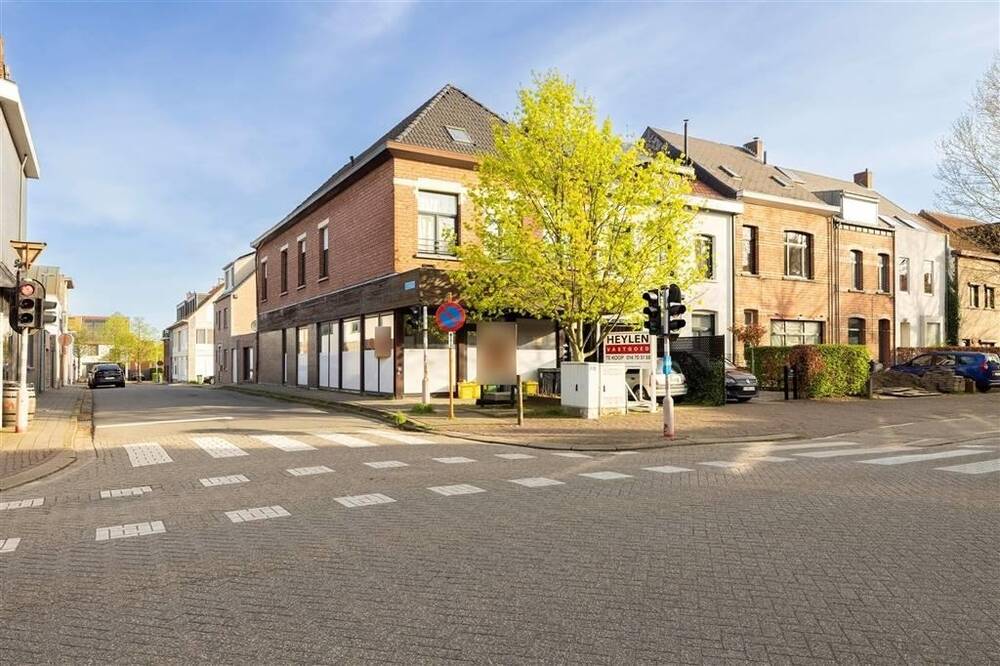Handelszaak te  koop in Herentals 2200 495000.00€  slaapkamers 406.00m² - Zoekertje 142309