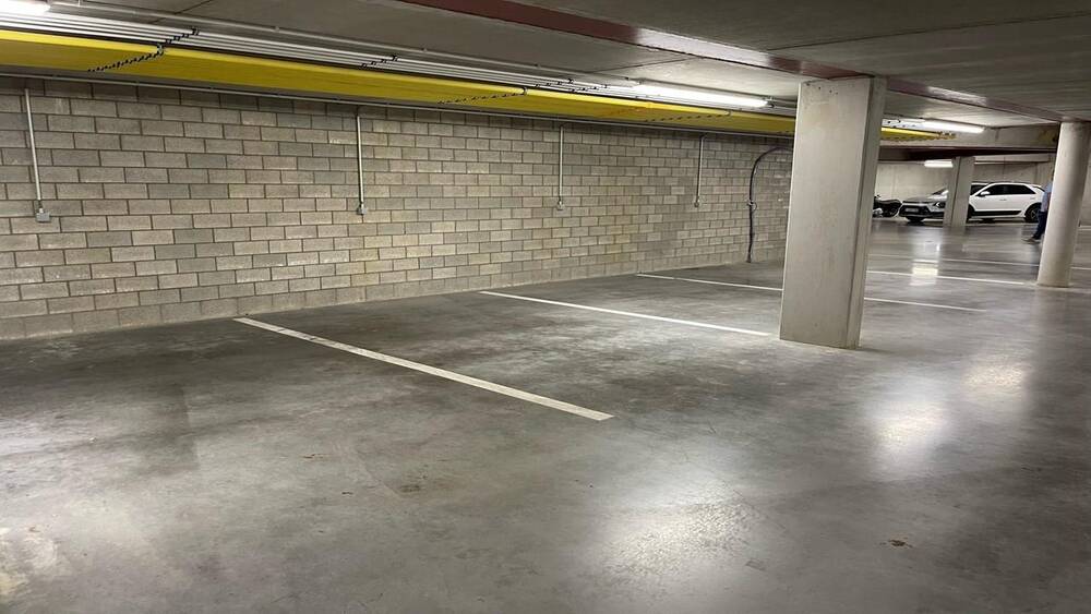 Parking te  koop in Malle 2390 19750.00€  slaapkamers m² - Zoekertje 142721