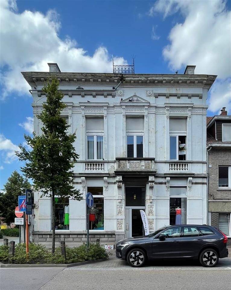 Herenhuis te  koop in Arendonk 2370 350000.00€ 4 slaapkamers 302.00m² - Zoekertje 153054