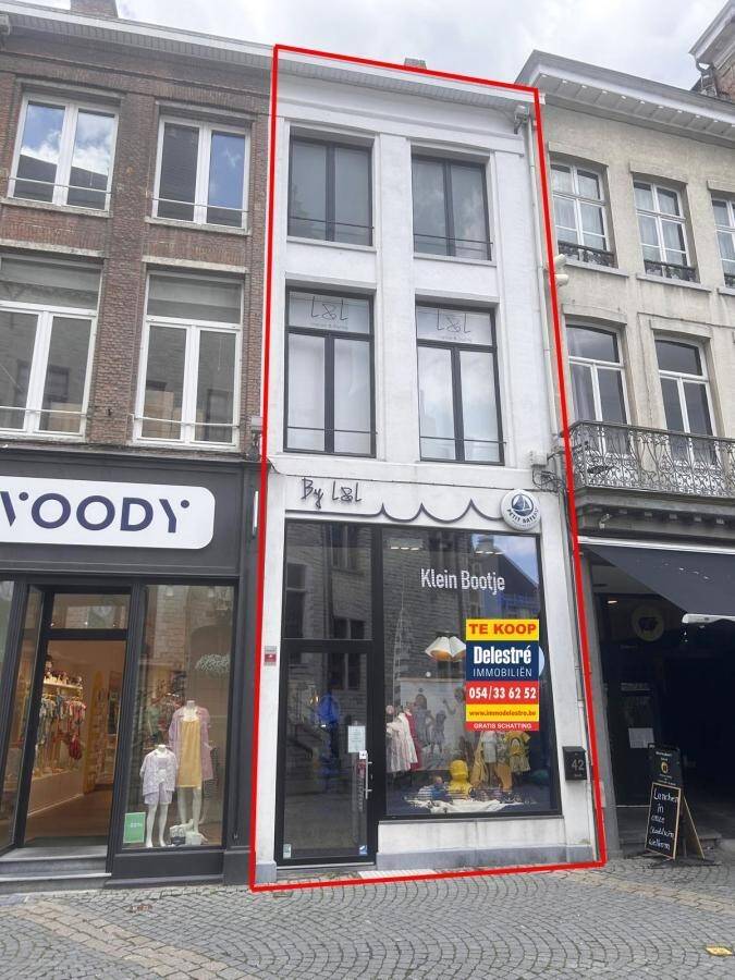 Handelszaak te  koop in Mechelen 2800 960000.00€  slaapkamers m² - Zoekertje 153566