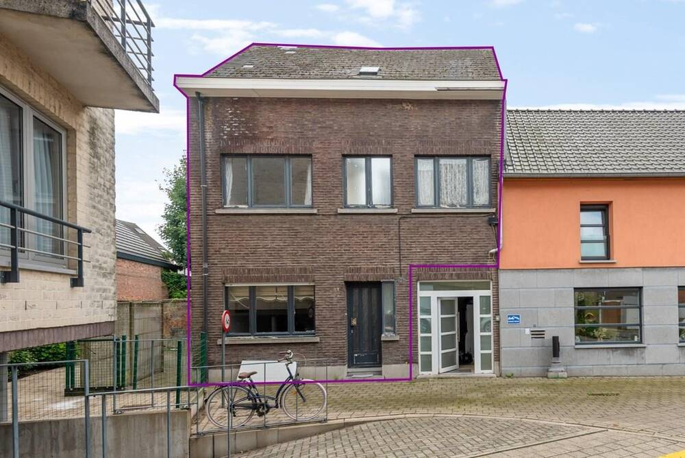Huis te  koop in Willebroek 2830 315000.00€ 5 slaapkamers 130.00m² - Zoekertje 158644