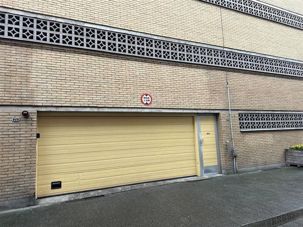 Parking & garage te  huur in Antwerpen 2000 125.00€  slaapkamers m² - Zoekertje 158702