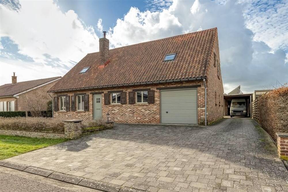 Huis te  koop in Vorst 2430 428000.00€ 5 slaapkamers 288.00m² - Zoekertje 160186