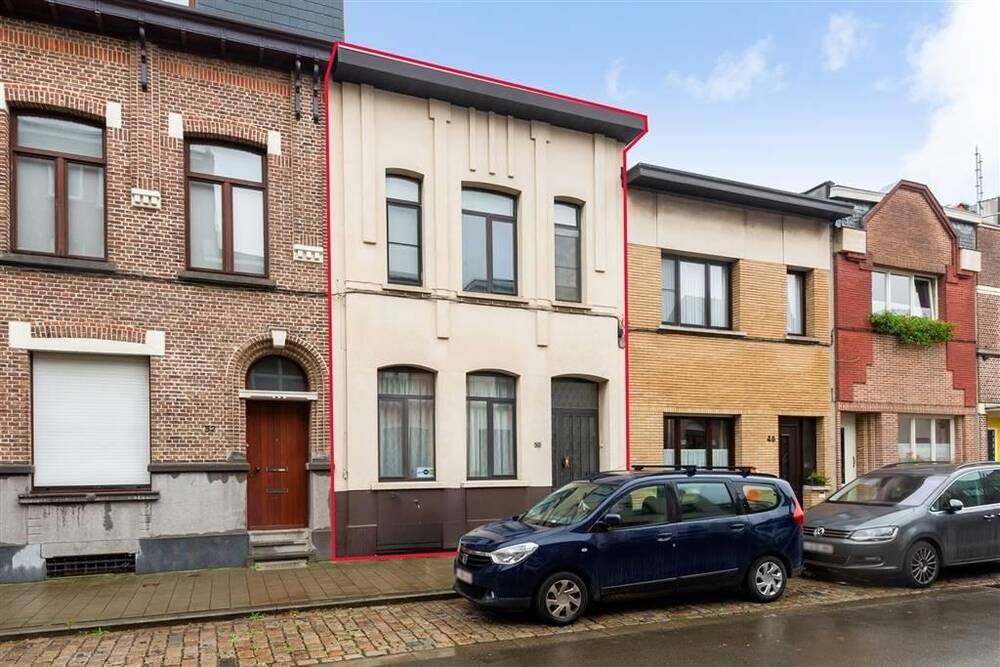 Huis te  koop in Deurne 2100 339000.00€ 3 slaapkamers 157.00m² - Zoekertje 159679