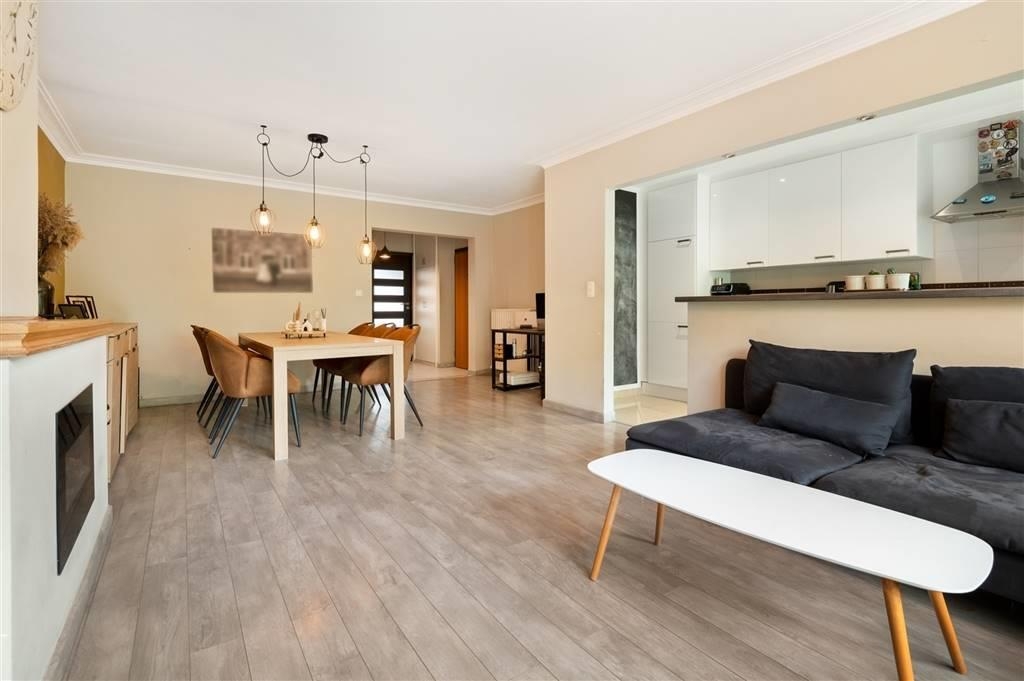 Appartement te  koop in Deurne 2100 189000.00€ 2 slaapkamers 83.00m² - Zoekertje 159696