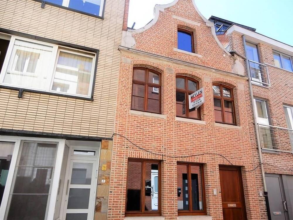 Huis te  huur in Mechelen 2800 1250.00€ 2 slaapkamers 150.00m² - Zoekertje 158996