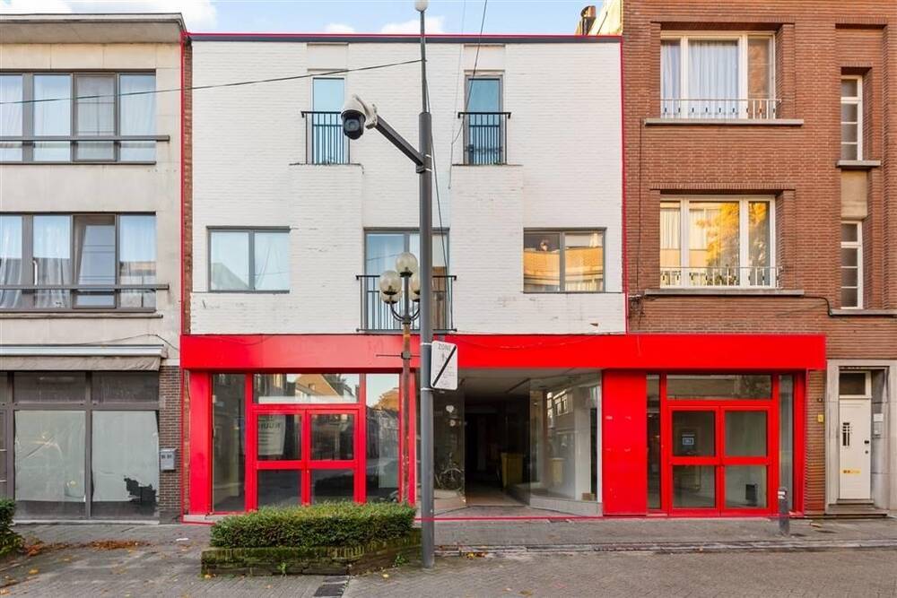 Huis te  koop in Turnhout 2300 969000.00€  slaapkamers 934.00m² - Zoekertje 162100