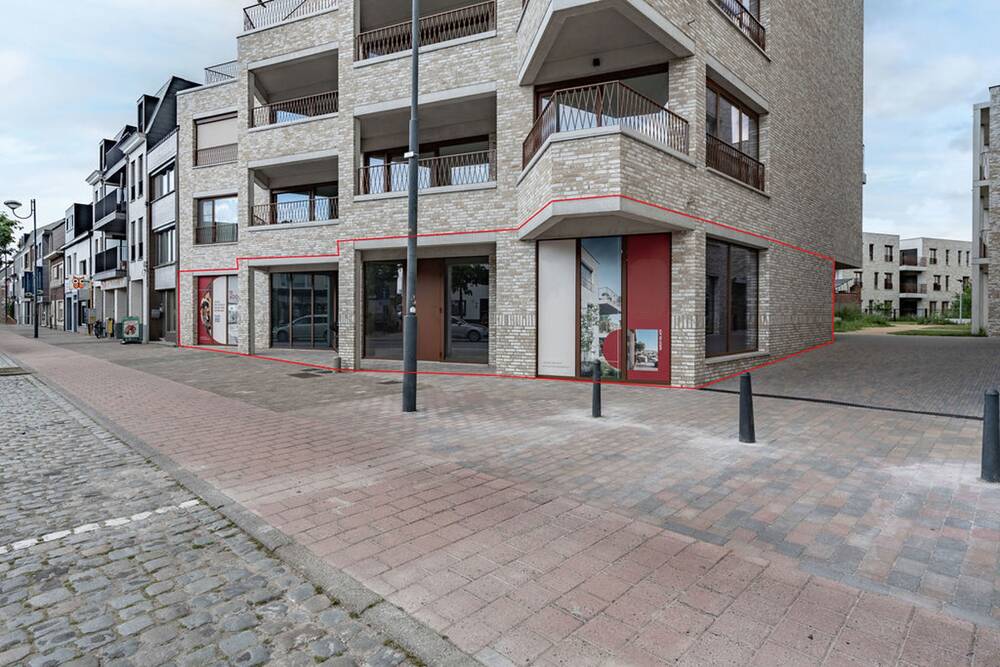 Handelszaak te  koop in Oud-Turnhout 2360 395000.00€  slaapkamers 279.89m² - Zoekertje 161348