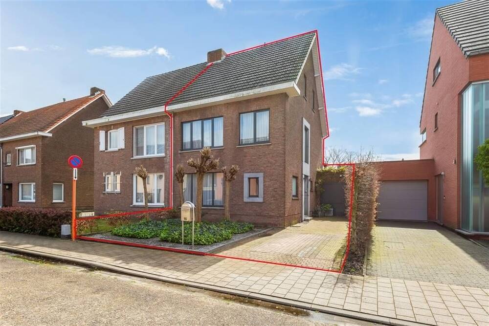 Huis te  koop in Turnhout 2300 398000.00€ 4 slaapkamers 209.00m² - Zoekertje 161924