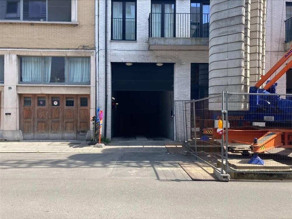 Parking & garage te  koop in Antwerpen 2018 30000.00€  slaapkamers m² - Zoekertje 160545