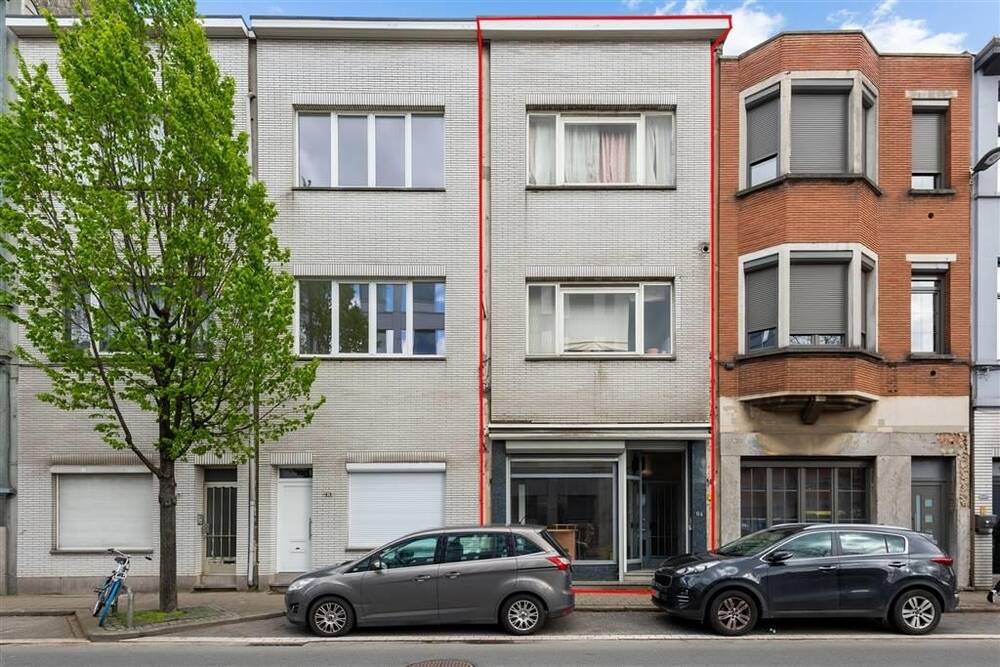 Appartementsgebouw te  koop in Antwerpen 2060 299000.00€ 2 slaapkamers 171.00m² - Zoekertje 161711