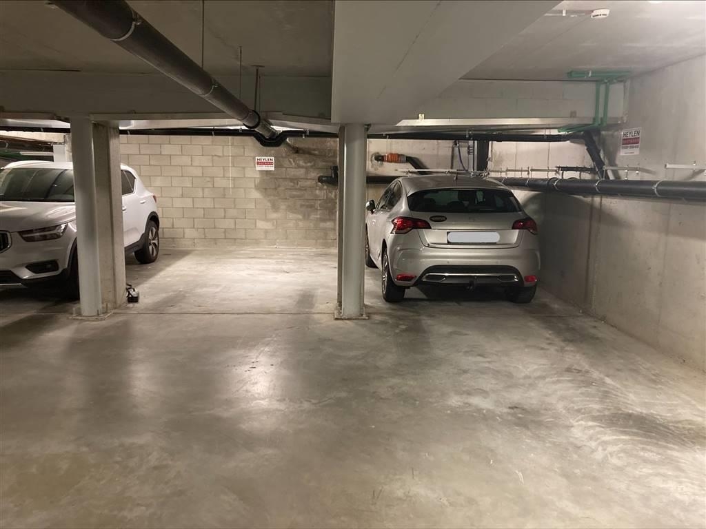 Parking & garage te  koop in Antwerpen 2018 32000.00€  slaapkamers m² - Zoekertje 161808