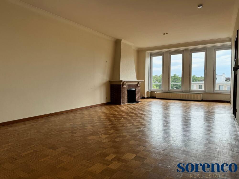 Appartement te  koop in Berchem 2600 239000.00€ 2 slaapkamers 110.00m² - Zoekertje 161981
