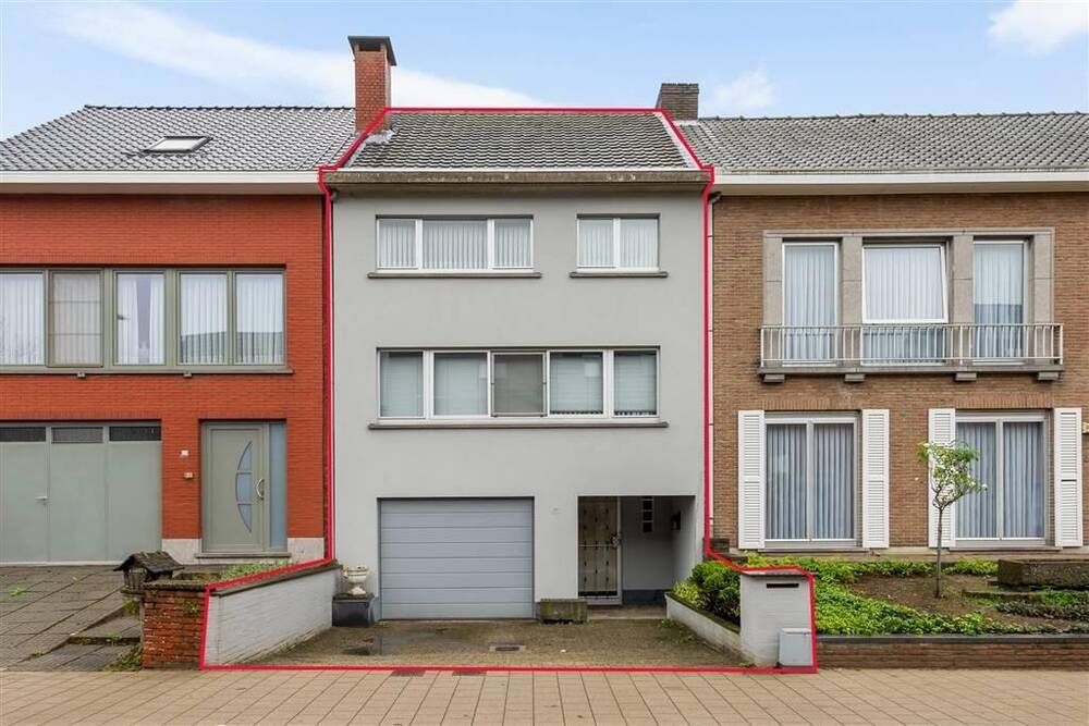 Huis te  koop in Turnhout 2300 279000.00€ 2 slaapkamers 222.00m² - Zoekertje 161901